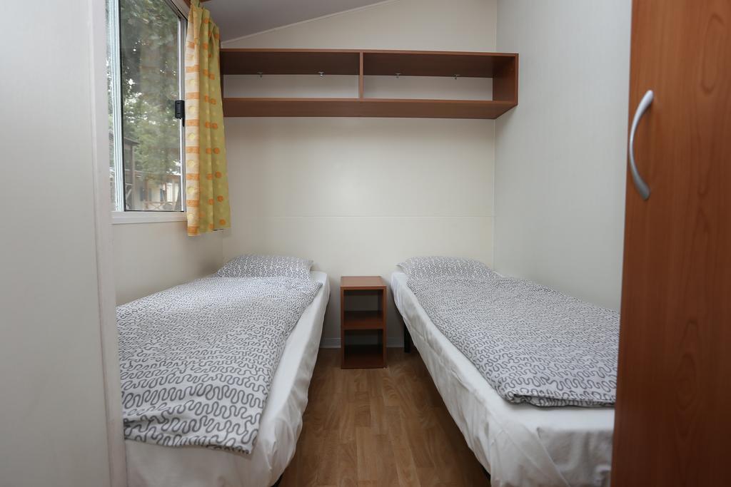 Mobile Homes Comfort Capri Bijela Uvala Mugeba Экстерьер фото